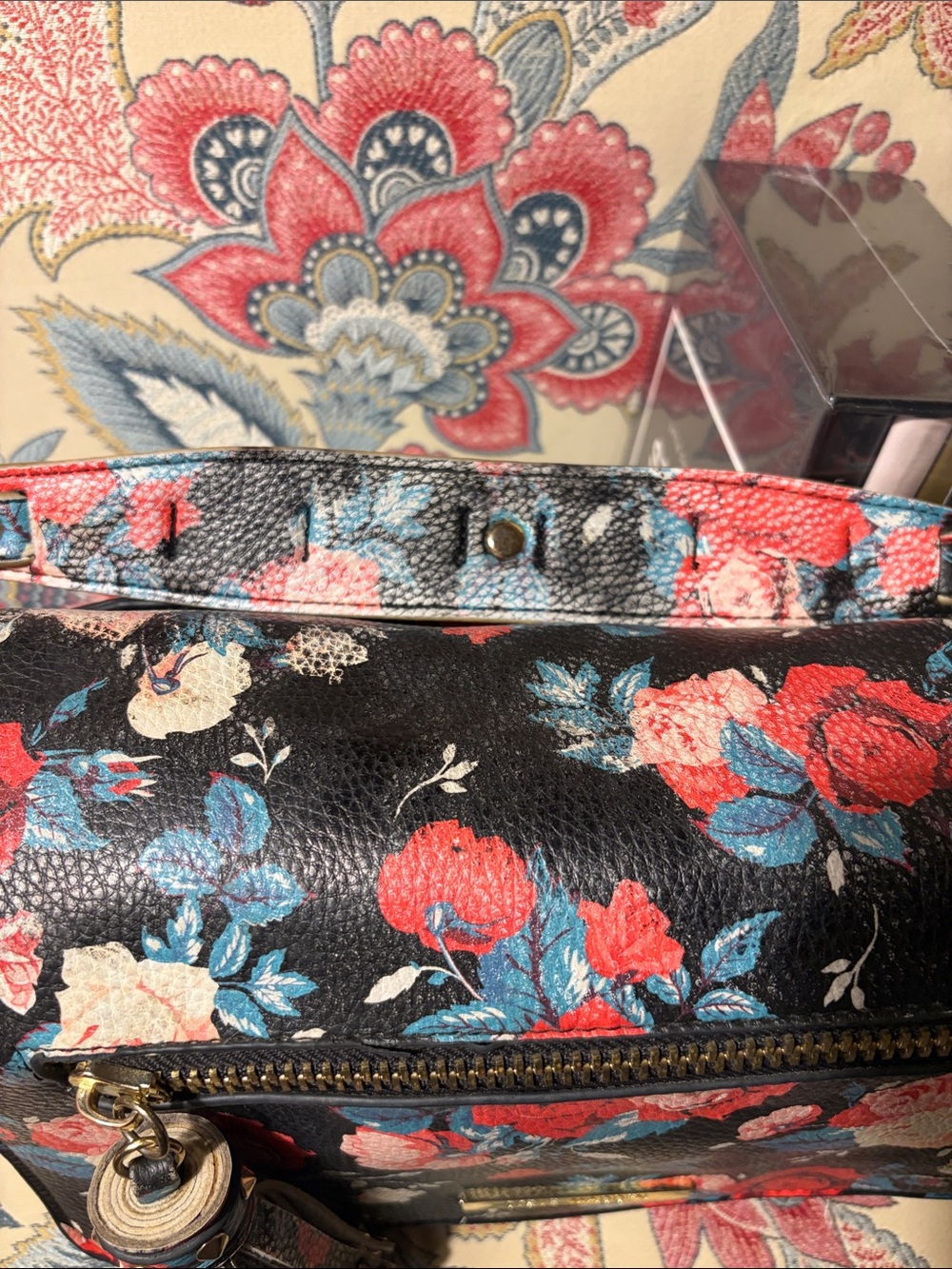 Steve Madden Black Floral Crossbody with Tassel GUC. Call-out- Rubbing - Picture 12 of 13